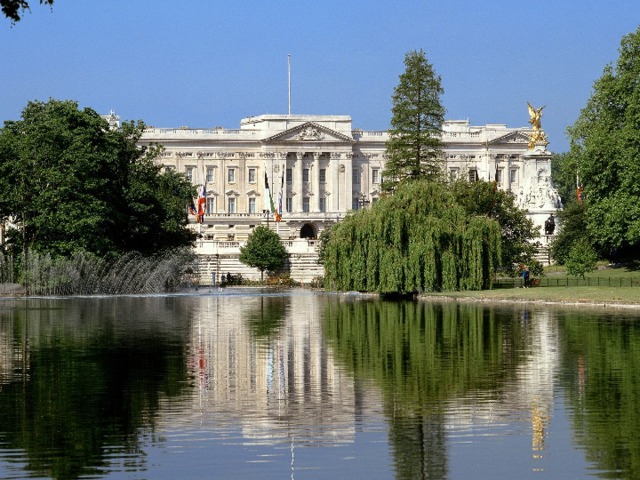 PROFESSIONS T S C K E W S I T Y T P M I F O H M D P D C T H E R E X R R C E T A V E E I R S T N W A R N Z P Q O B G R M M U M F O A L A A A L O I N R N G N K W I T C W N E U Q I I T R S I R S C U T J I M I A L N 