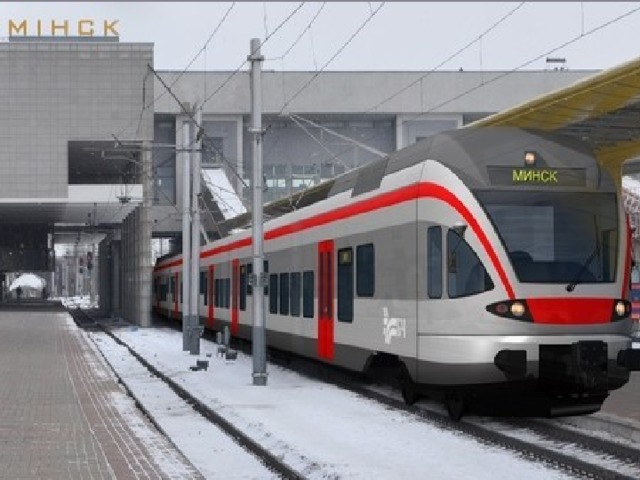 Транспорт Белоруссия располагает хорошо организованной, развитой транспортной сетью, представленной железнодорожным, автомобильным, речным, авиационным, трубопроводным транспортом.  Внутренние и внешние связи по перевозке массовых грузов обеспечивает главным образом железнодорожный транспорт. В Белоруссии на 1000 км2 территории приходятся 26 км железных дорог (в среднем по СНГ — 6,2 км), в чем уступает в СНГ только Украине и Молдавии.  Значительное место в структуре перевозок занимает специализированный трубопроводный транспорт. 