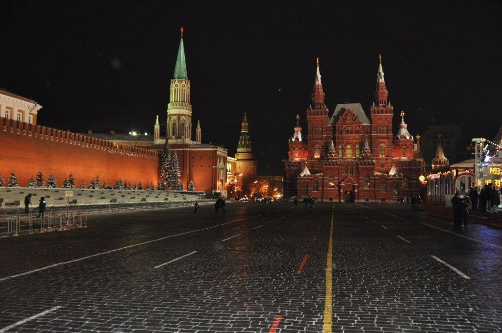 Red square typex. Ночная красная площадь в Москве. Красная площадь Кремль ночь. Красная площадь ночью. Красная площадь вечером.