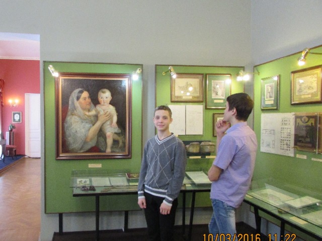 Знаменитые Пожарские котлеты являются кулинарным брендом нашего города, рецепт которых принадлежит владелице гостиницы Дарье Евдокимовне Пожарской, которая прославилась своим искусством приготовления.  