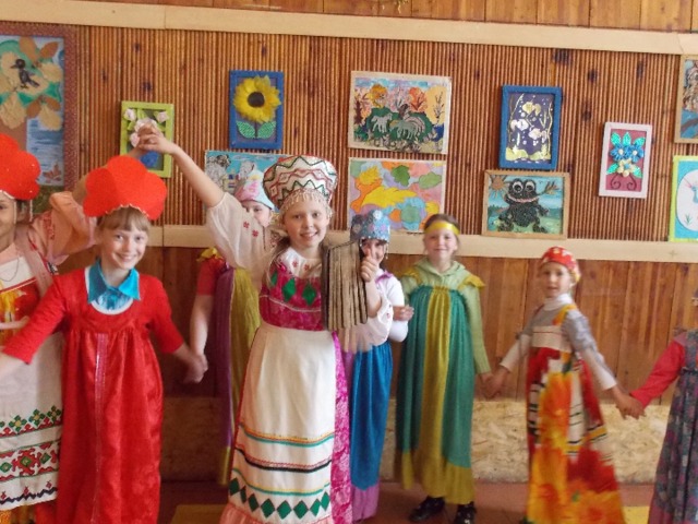 Русская народная игра «Золотые ворота» 1/13/18   