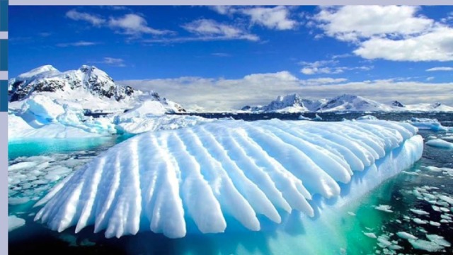 В Антарктиде есть водопад с красной, как кровь, водой, что объясняется наличием железа, которое окисляется при контакте с воздухом. 