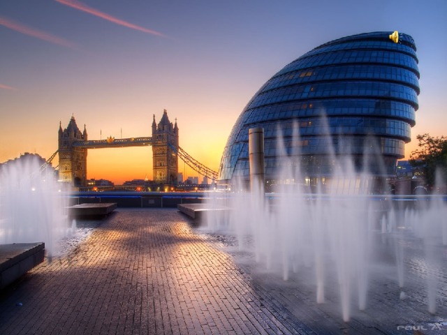 Красивые фонтаны. Невозможно узнать город, просто посетив его главные достопримечательности и знаменитые места, обычно самый красивый вид можно найти только случайно, побродив по улицам.  